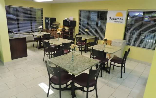 Days Inn Conover-Hickory