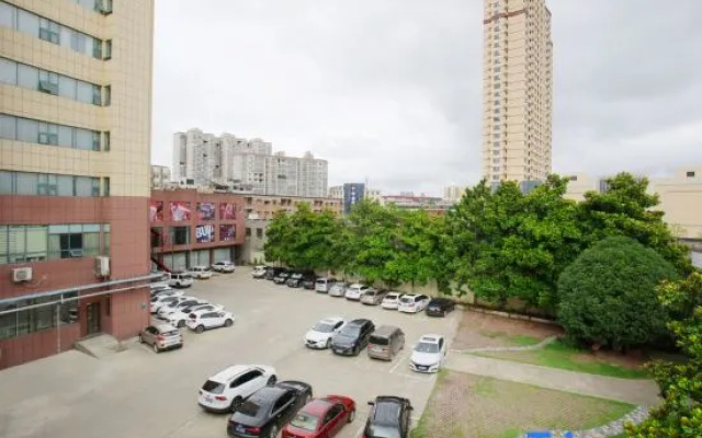 xinyangshenguanghuayuanjiudian