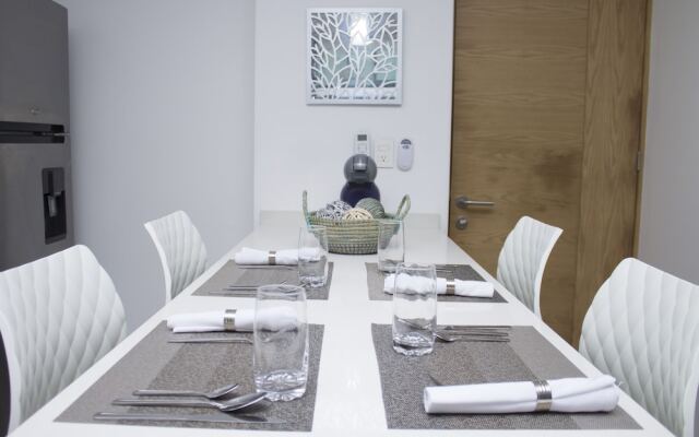 Gorgeous Apartments in the City by Select