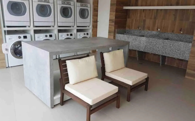 Flat 317 Granja Cotia Wi-Fi equipado e funcional
