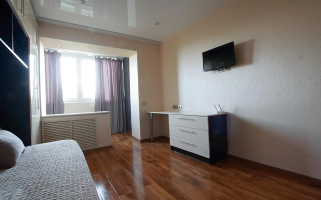 Апартаменты на улице Побежимова 39