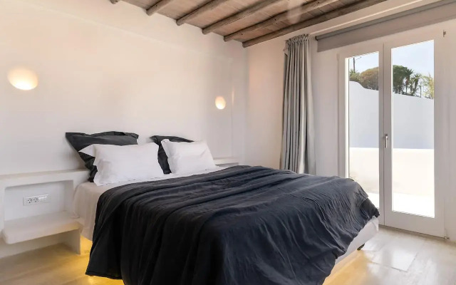 Villa Psarou - The Above Nammos Experience