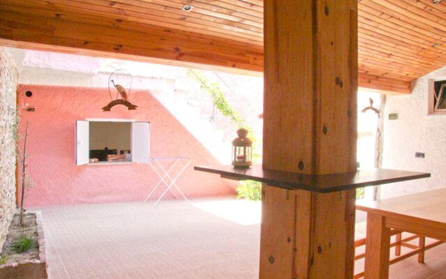 House With 7 Bedrooms in Santa Eulália, With Furnished Terrace - 25 km
