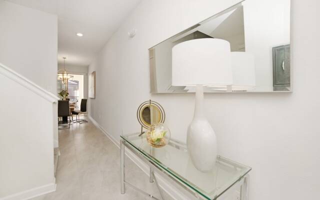 4 Bedroom Storey Lake Vacation Home