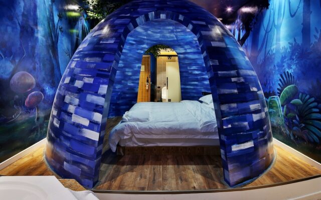 Yunxi Art Theme Hotel
