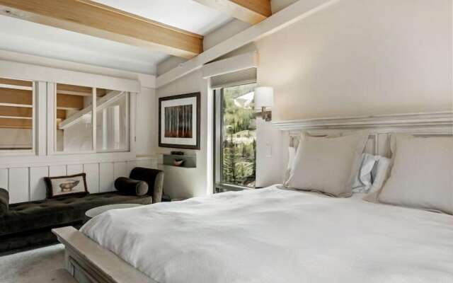 3 Bedroom Antlers Vacation Rental With Incredible Slopeside Views and Just a Short Walk to Gondola and Lionshead Village