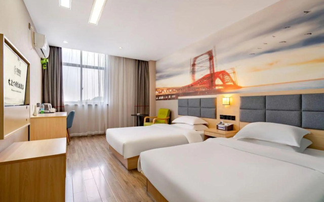 Kaiyue Hotel (Changzhou Xueyan Play Valley)