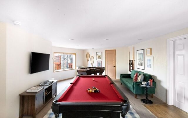 Travertine Ave in Big Bear Lake