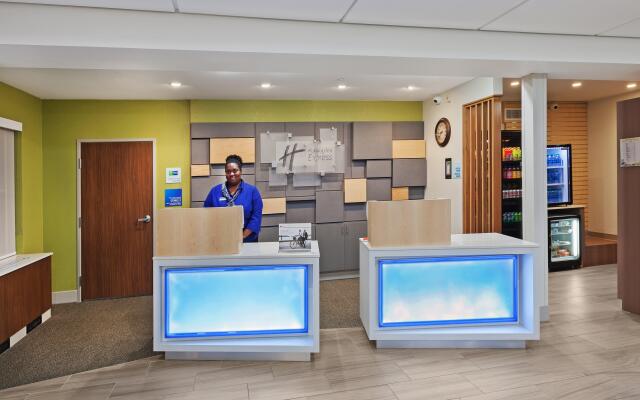 Holiday Inn Express Hotel & Suites Dallas Lewisville, an IHG Hotel