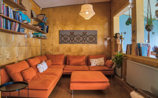 Hafaldan HI Hostel - Harbour building