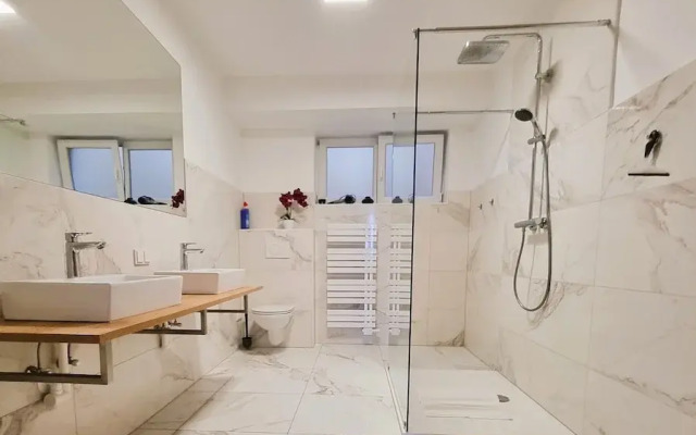 Mountains&Lakes – Chaletdorf & Apartments