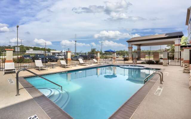 Best Western Carthage Inn & Suites