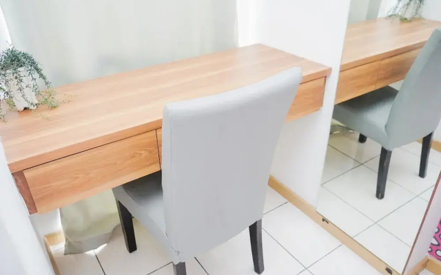 Cozy and Good Location Studio Apartment M-Town Residence