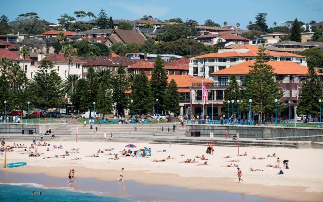 Coogee Bay Hotel Pub Style