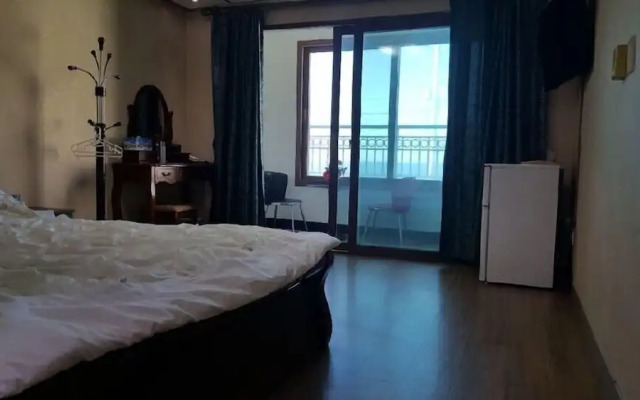 Eden Hostel