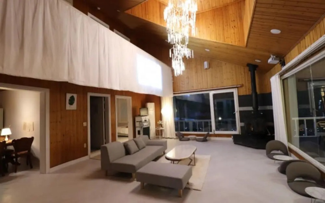Namyangju Attic Pension (Soso Ongi)