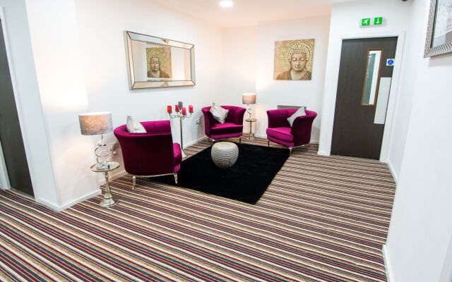Abbey Hotel by Trivelles