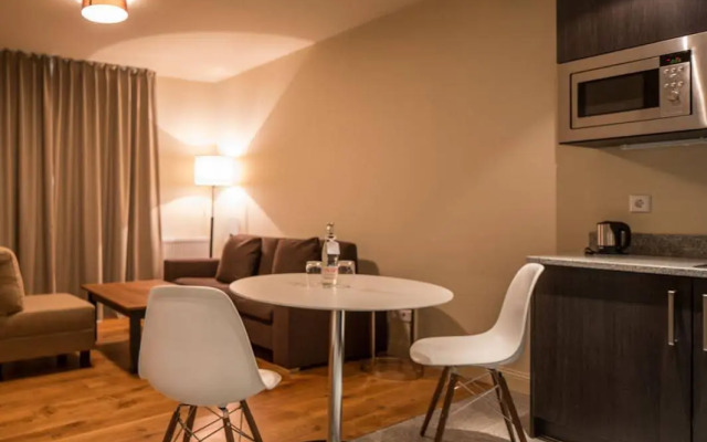 Mondrian Suites Berlin Checkpoint Charlie