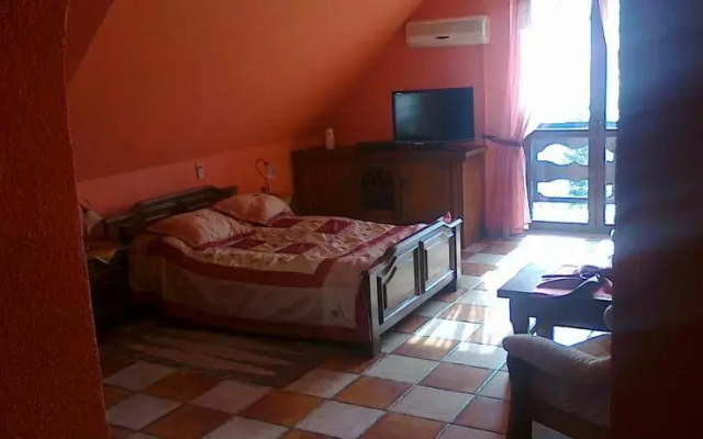 Zajazd Cicha Woda