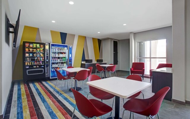 Motel 6 Monahans, TX