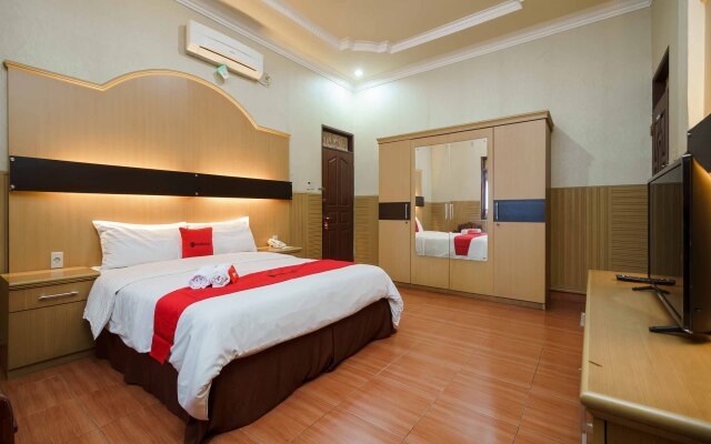 RedDoorz near RS Harapan Pematangsiantar