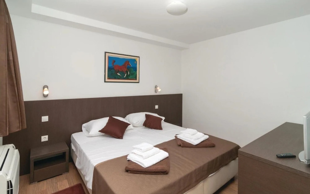 Stunning Home in Postira With 3 Bedrooms, Wifi and Outdoor Swimming Pool