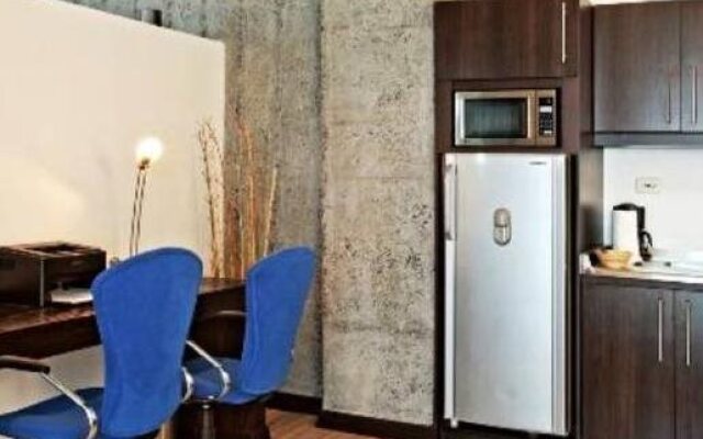 Hábitat Suites Hotel