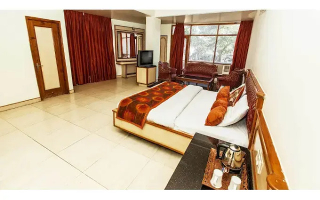 Hotel Subash International