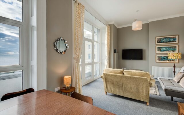 The Smugglers Retreat