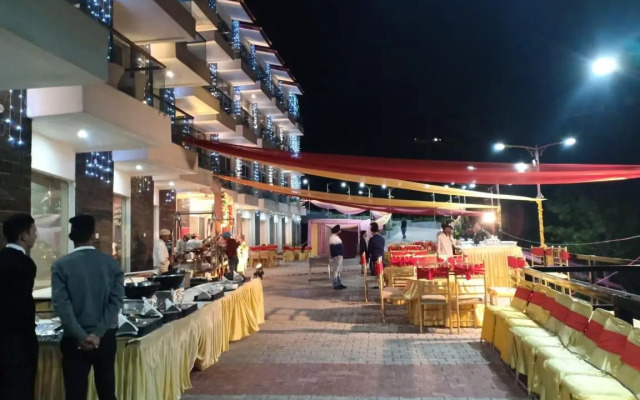 Wood Creek Resort & Spa Kasauli