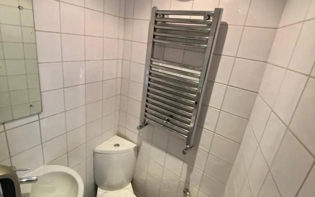 Grosvenor Place Guest House