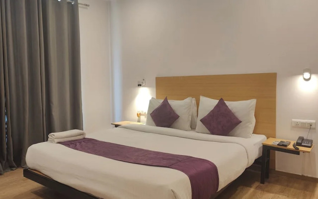 Hotel Mavens Orange Gurgaon