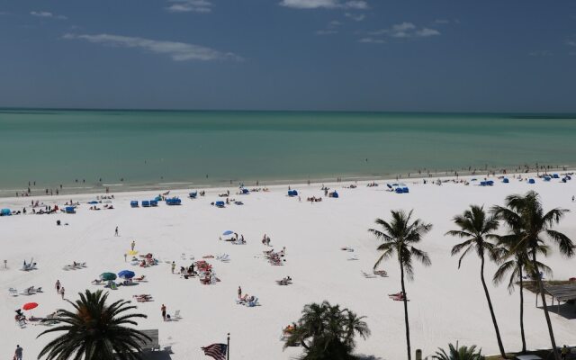 Jamaica Royale 806 - 2 Br Condo