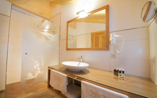 Alpine Deluxe Chalet Wallegg-Lodge - Ski In-Ski Out