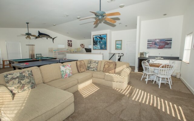 The Castle Destin - 4 Br Home