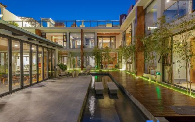 Travel Set Light luxury Hotel