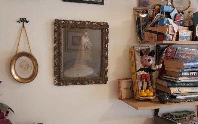 The Apartment of Antiquity