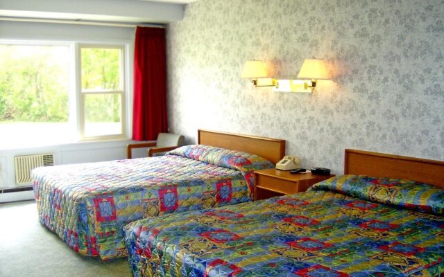 Capital O Swan Inn Comstock Park