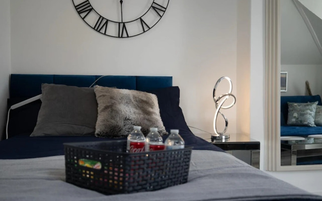 Modern Cozy 2-Bedroom & family friendly