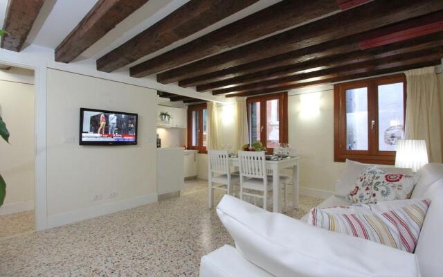 Faville - Castello Apartments