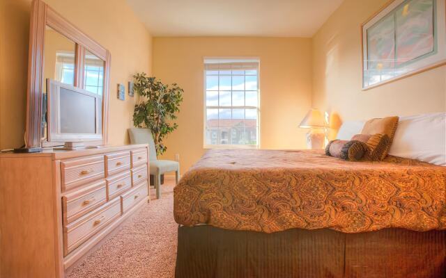 Newly Remodeled Lakeview Penthouse, Near Conv. Ctr