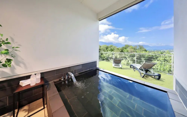 Crystal Villa SHIRAHAMA