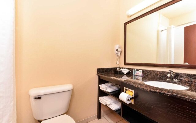 Express Inn & Suites