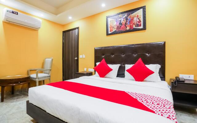 OYO 69392 Hotel Taj Home Stay