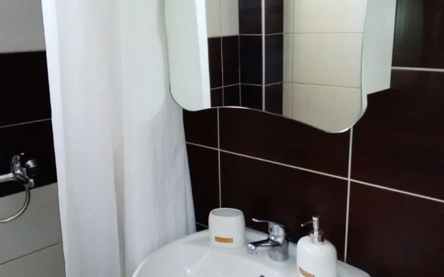 Iris Deluxe Suites 1