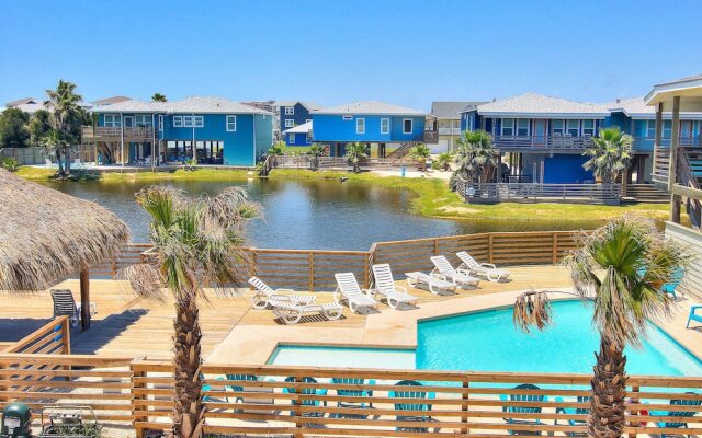 Jellyfish Home 39 by RedAwning