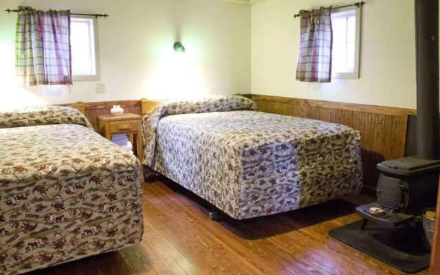 Roosevelt Lodge & Cabins