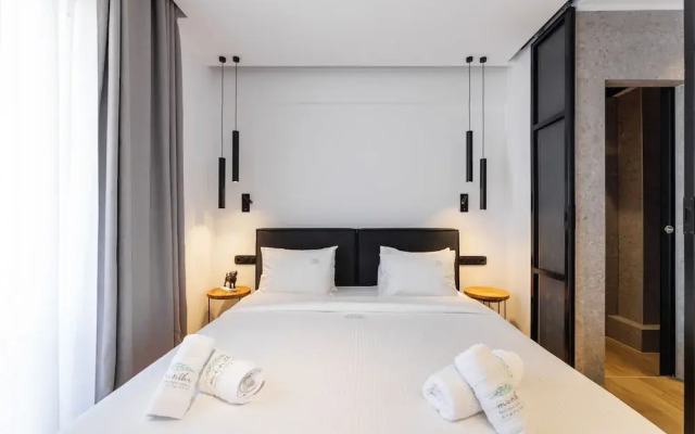 Kentro Luxury Suites