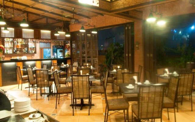 Pearl Lane Hotel
