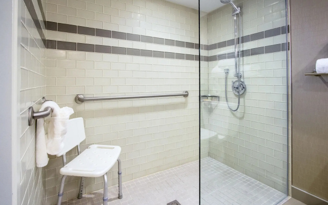 Holiday Inn Calgary-Airport by IHG